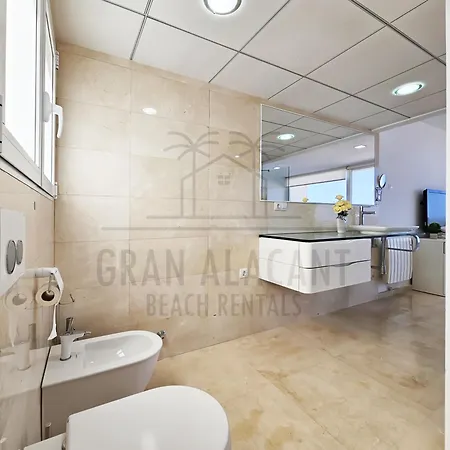 Tu Oasis En Urbanizacion Carabassi Homestay *