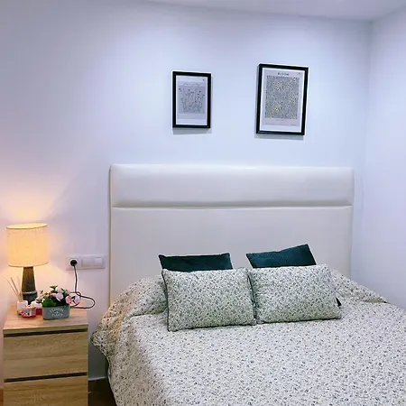 Tu Oasis En Urbanizacion Carabassi Homestay *